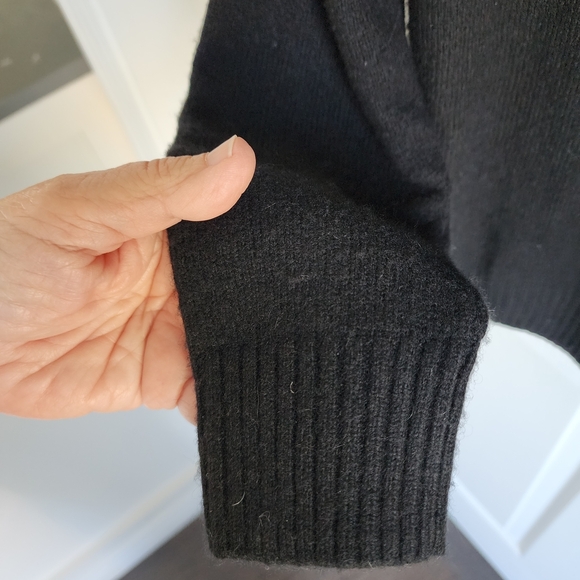 Sherpa Adventure Gear Alpaca/merino Blend Black Men's Sweater - Picture 4 of 6